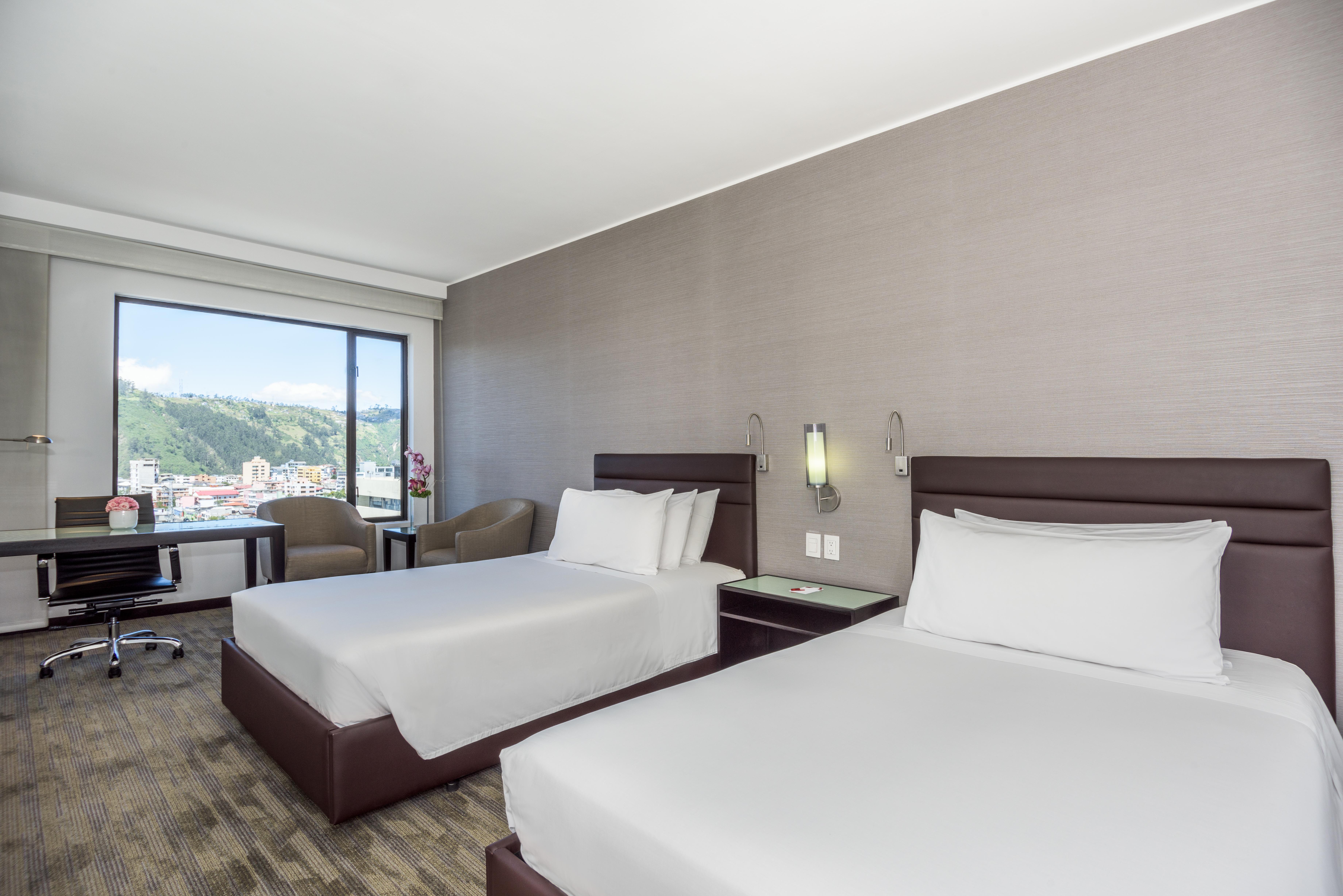 Nh Collection Quito Royal Hotell Exteriör bild